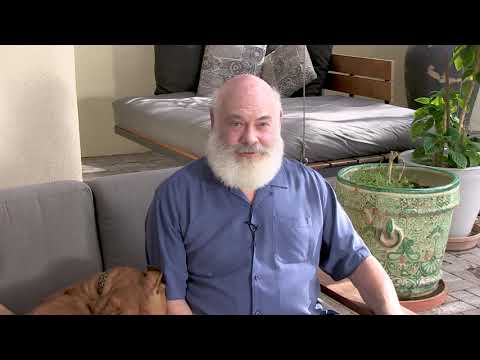 Dr. Weil explains how to do his 4-7-8 breathing technique. Relaxing Breathing Exercise